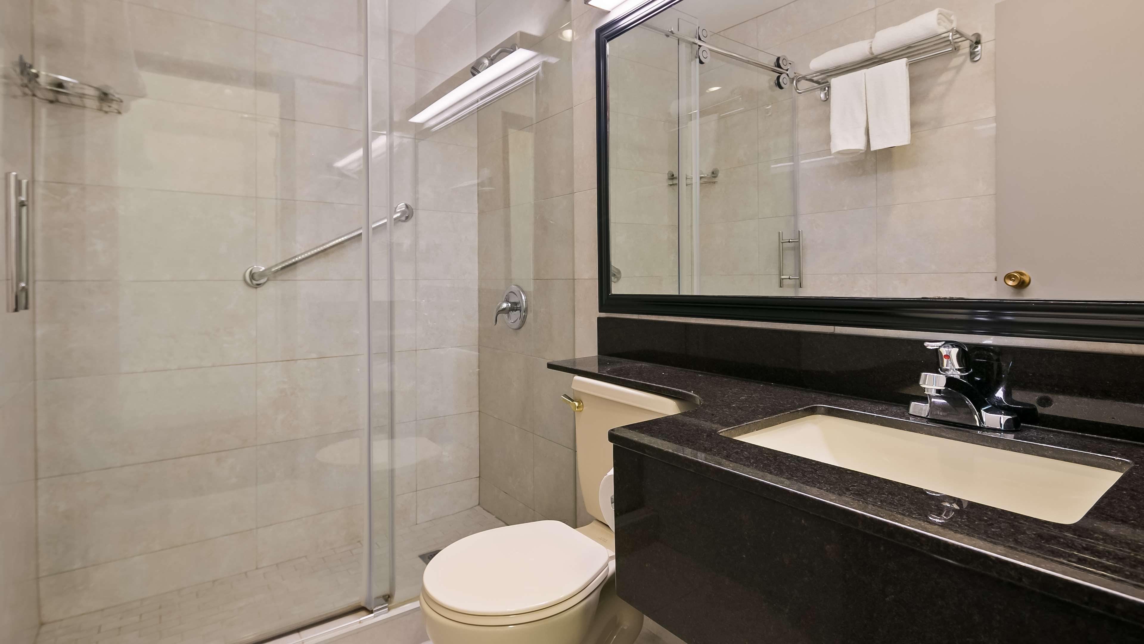 Best Western Airport Inn YYC Kültér fotó