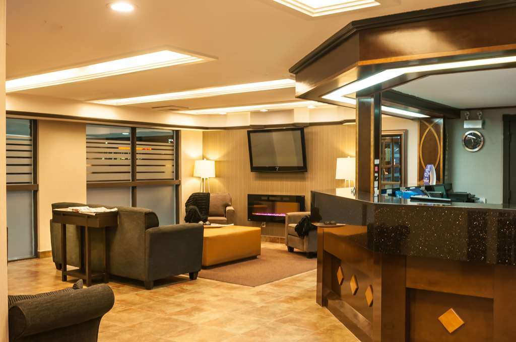 Best Western Airport Inn YYC Beltér fotó